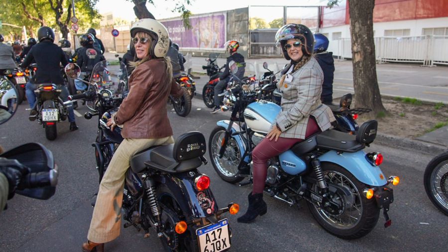 Miles de motos coparon la ciudad con el Distinguished Gentleman's Ride