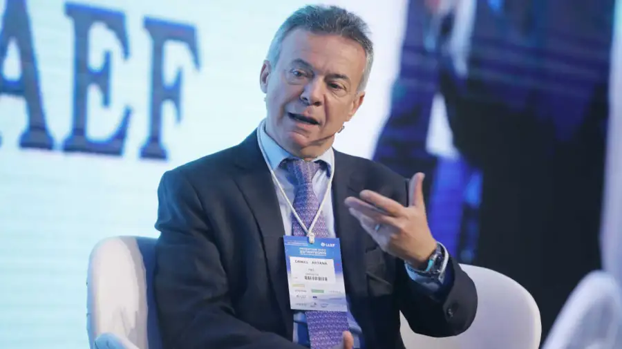 Economistas en IAEF 20250513