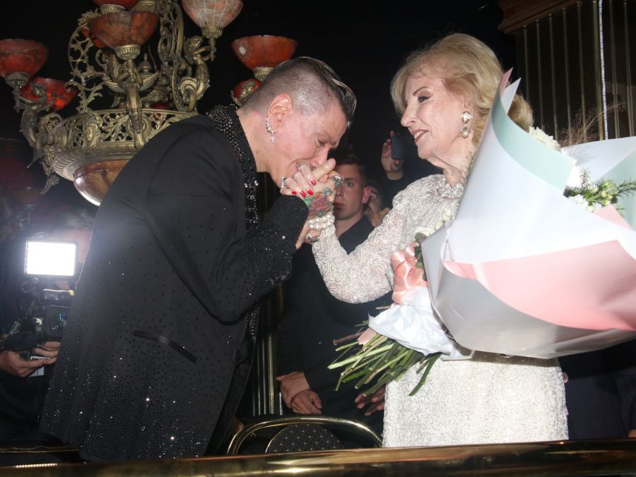 El festejo de Roberto Piazza por los 50 años en la moda / Créditos: CARAS
