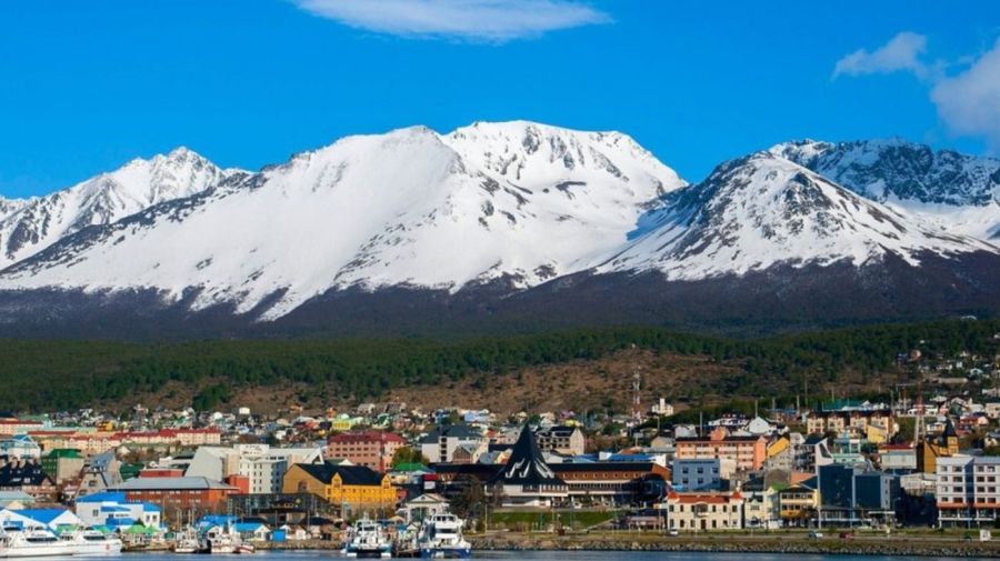 Tierra del Fuego en riesgo: un economista asegura que la baja de aranceles pone en jaque miles de empleos