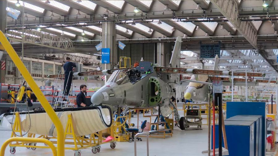 Avión Pampa en Fadea