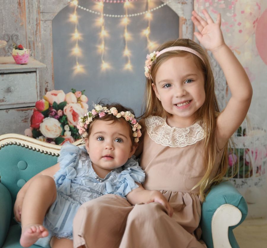 Pilar (5 años) y Delfina (1 año) Hecker