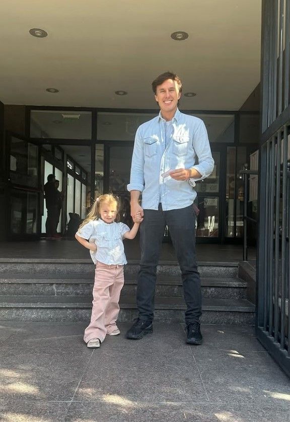 Famosos votando