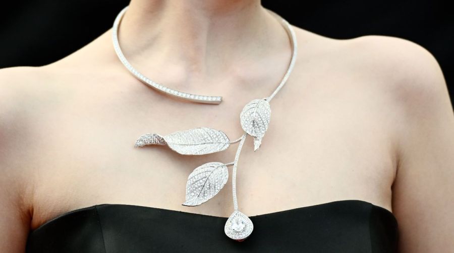 Mina en el Festival de Cannes por Boucheron