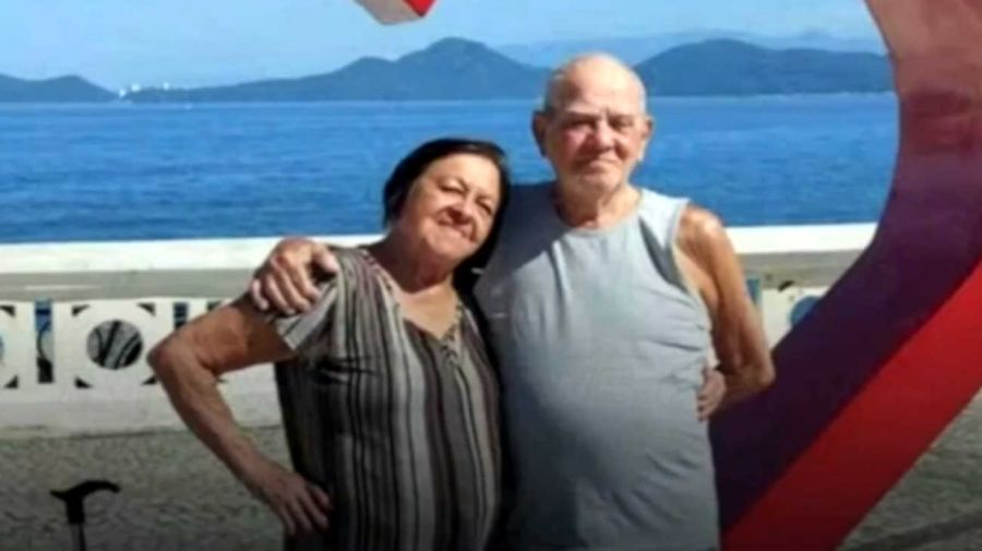 Una pareja que se conoció en la adolescencia y estuvo casada durante 74 años muere el mismo día 20250520