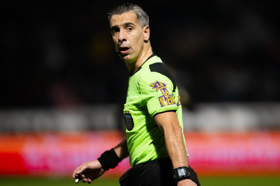 Hernán Mastrángelo, árbitro de Independiente vs. Huracán.