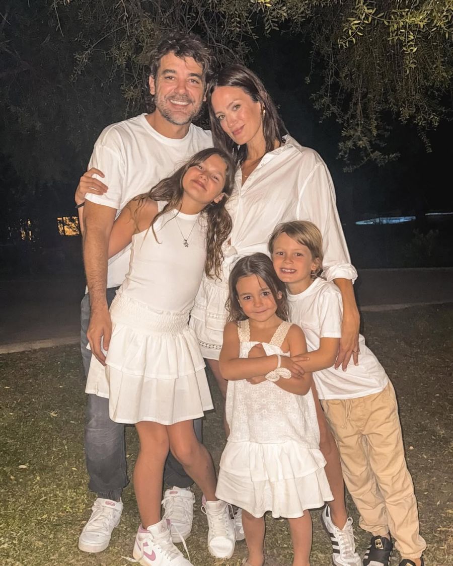 Paula Chaves, Pedro Alfonso y sus tres hijos