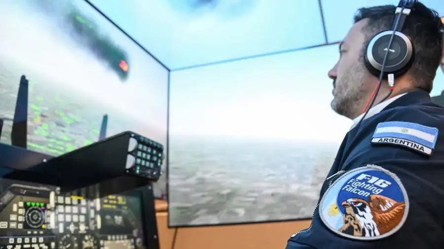 Simulación Táctica para el F-1620250522