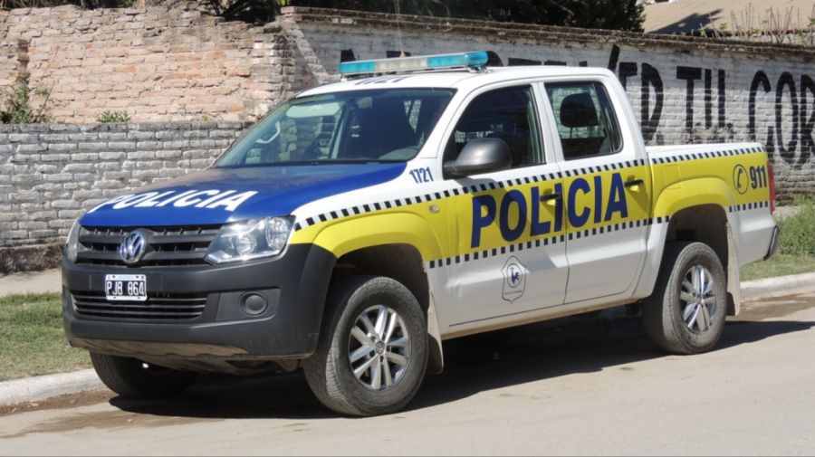Camioneta de la policía de Tucumán