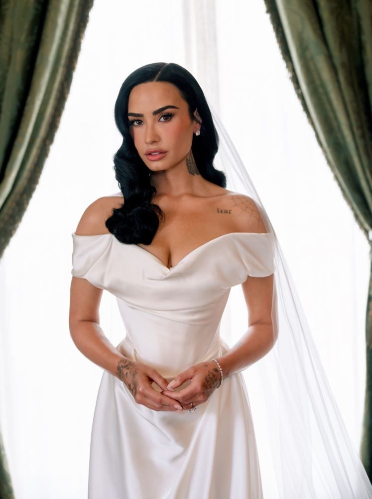 Demi Lovato vestido de novia
