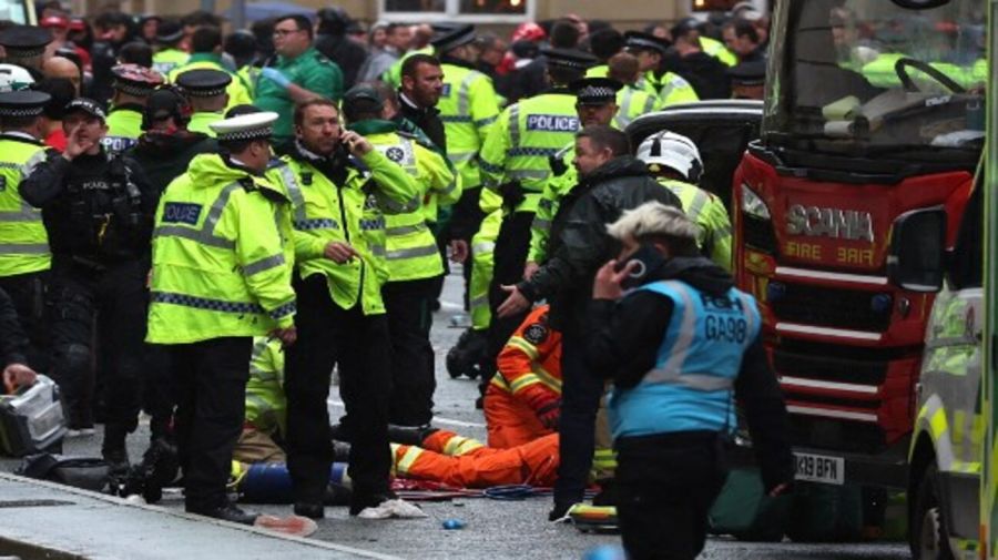 El horror del desfile de trofeos del Liverpool cuando un automóvil 
