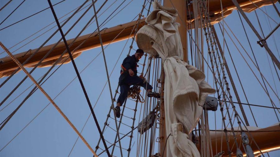 La fragata Libertad de la Armada Argentina20250527