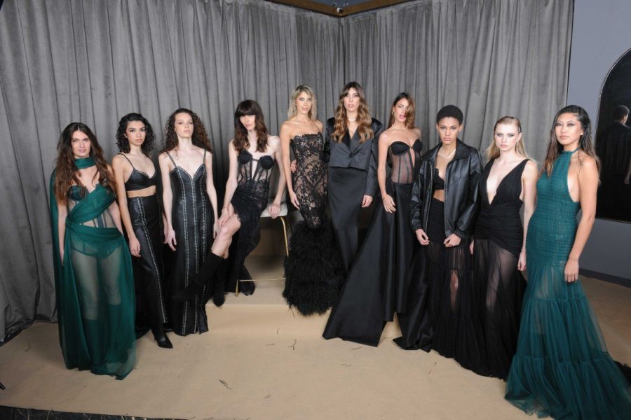 CARAS Moda