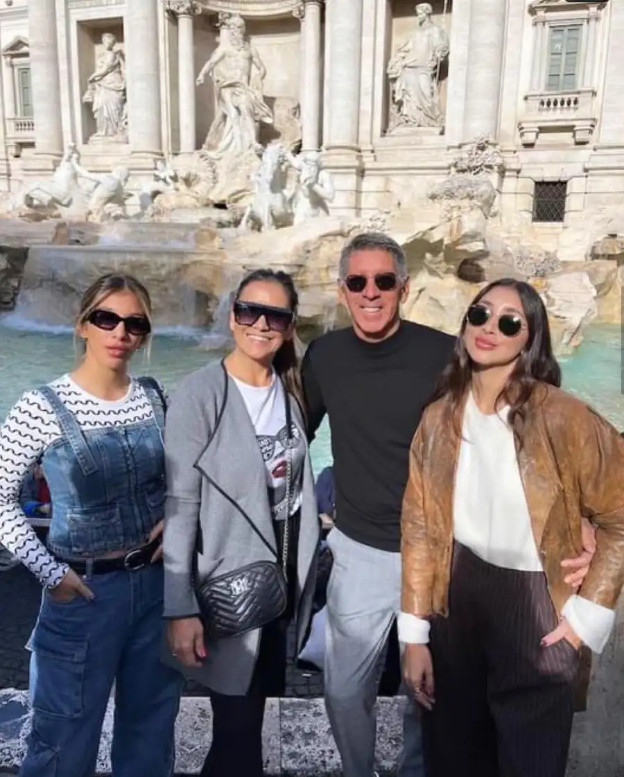 Serrano y familia