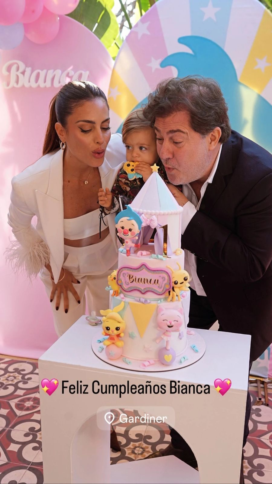 El doble festejo de Agustina Casanova para su hija Bianca: cumpleaños y bautismo con temática Plim Plim