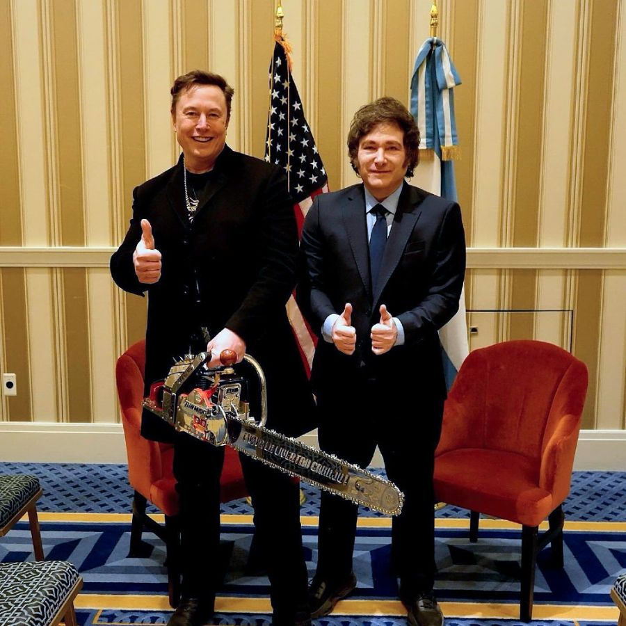 Elon Musk Javier Milei motosserra