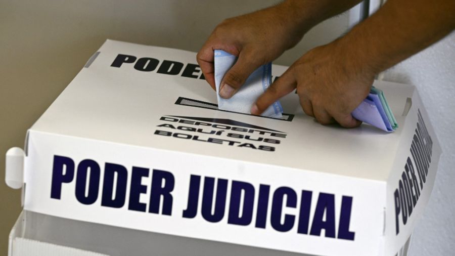 En México eligen jueces y funcionarios del poder Judicial.