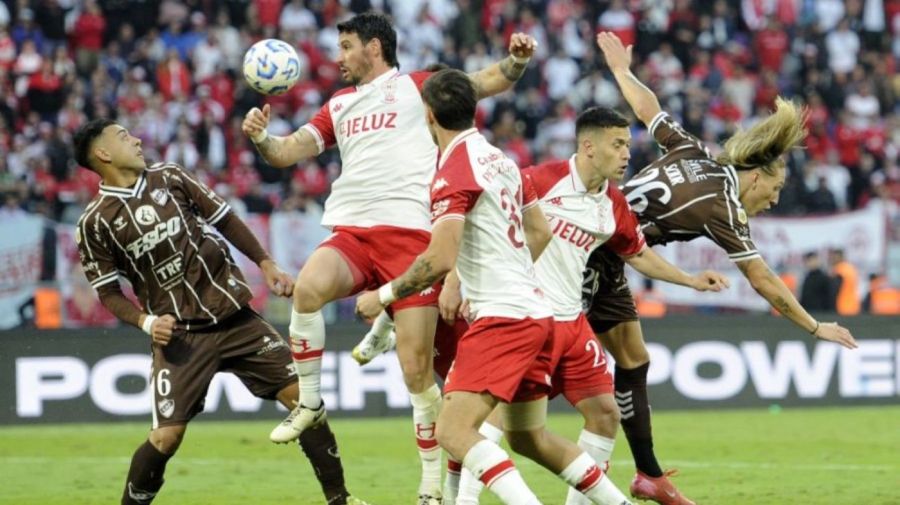Platense se consagró campeón del fútbol argentino por primera vez en la historia 