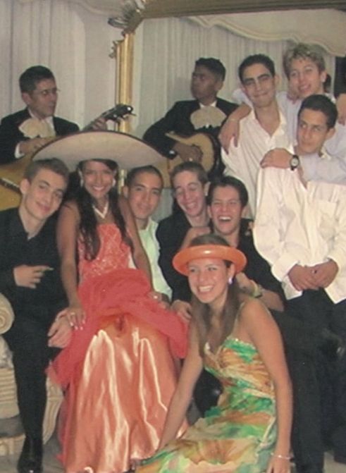 Karol G en su fiesta de 15 años