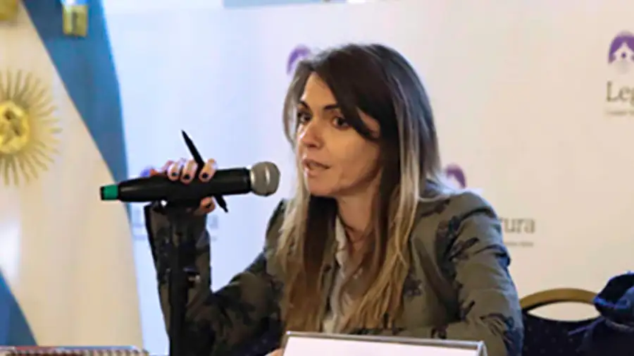 080625_karina_andrade_na_g