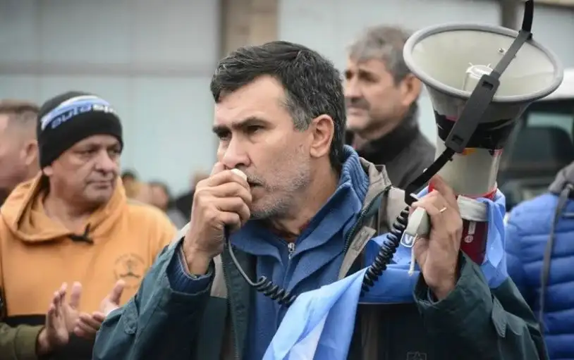 9-6-2025-Ramón Amarilla megáfono