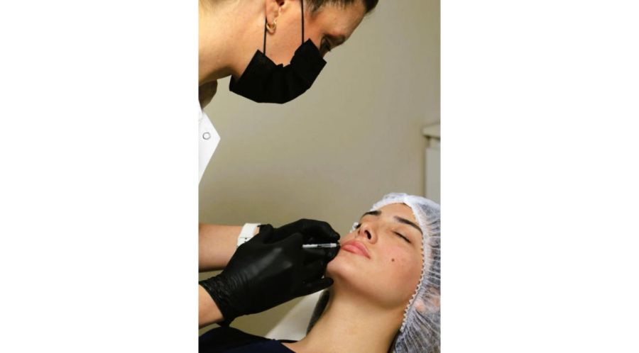 Armonización labial: naturalidad, técnica y precisión por la Dra. Valeria Rossi