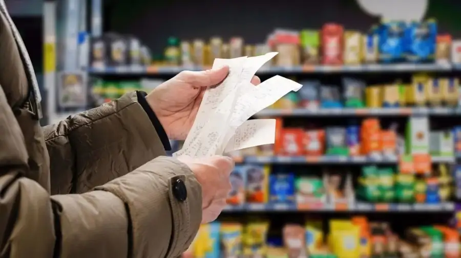 El titular de la Confederación Argentina de la Mediana Empresa advirtió por la caída del consumo