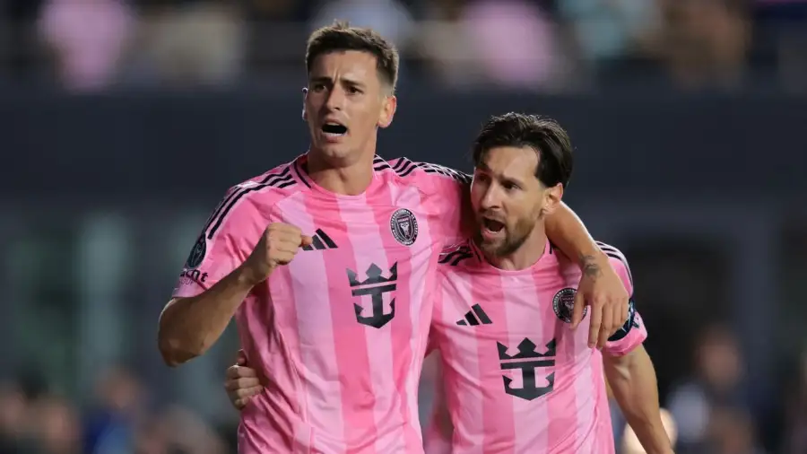 Tadeo Allende y Lionel Messi