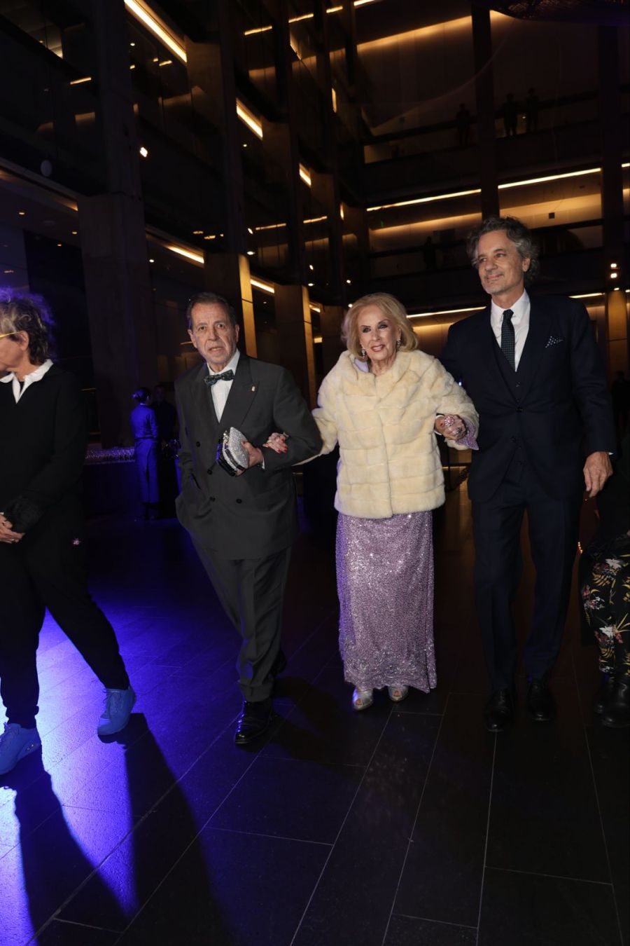 El look de Mirtha Legrand y Juliana Awada / Créditos: Nicolás Colombo y Jorge Amado