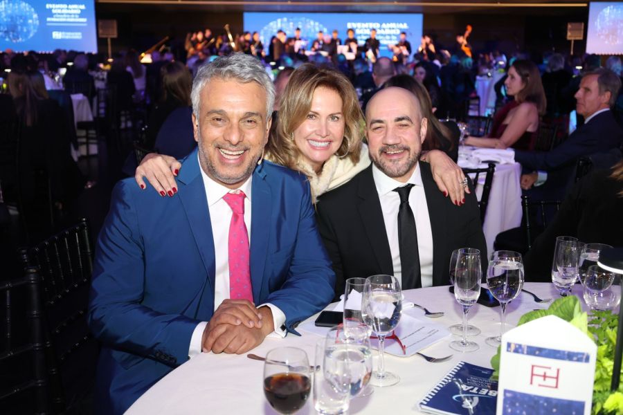 Evento Anual Solidario de la Fundación Fernández / Créditos: Nicolás Colombo y Jorge Amado