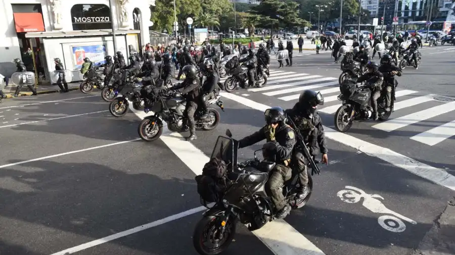 Marcha de la cámpora y los jubilados20250611