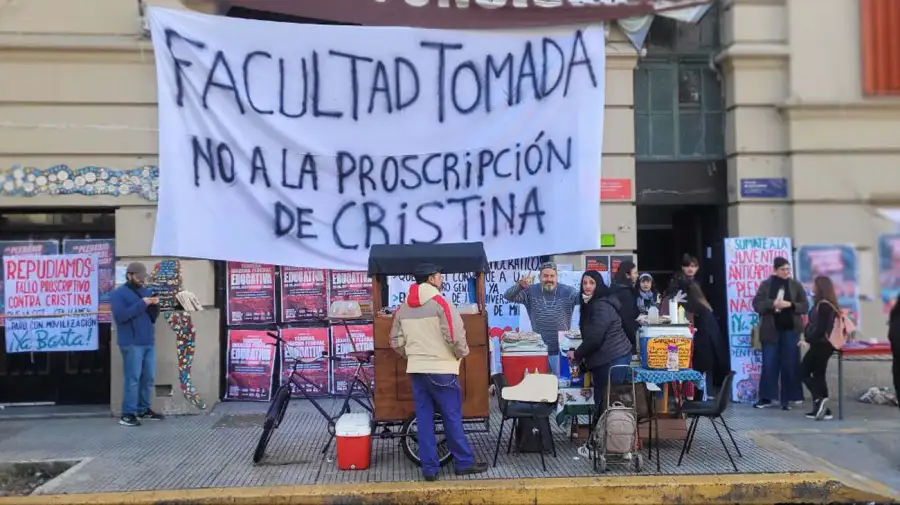 Toma de facultad de Filosofía20250611