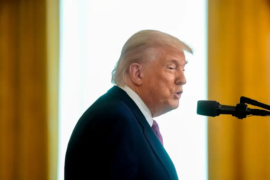 Trump To Sign Resolutions Barring California EV Mandates