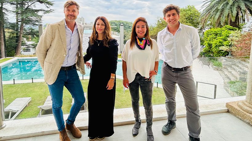 Roberto Biolato y los responsables de Cobitat