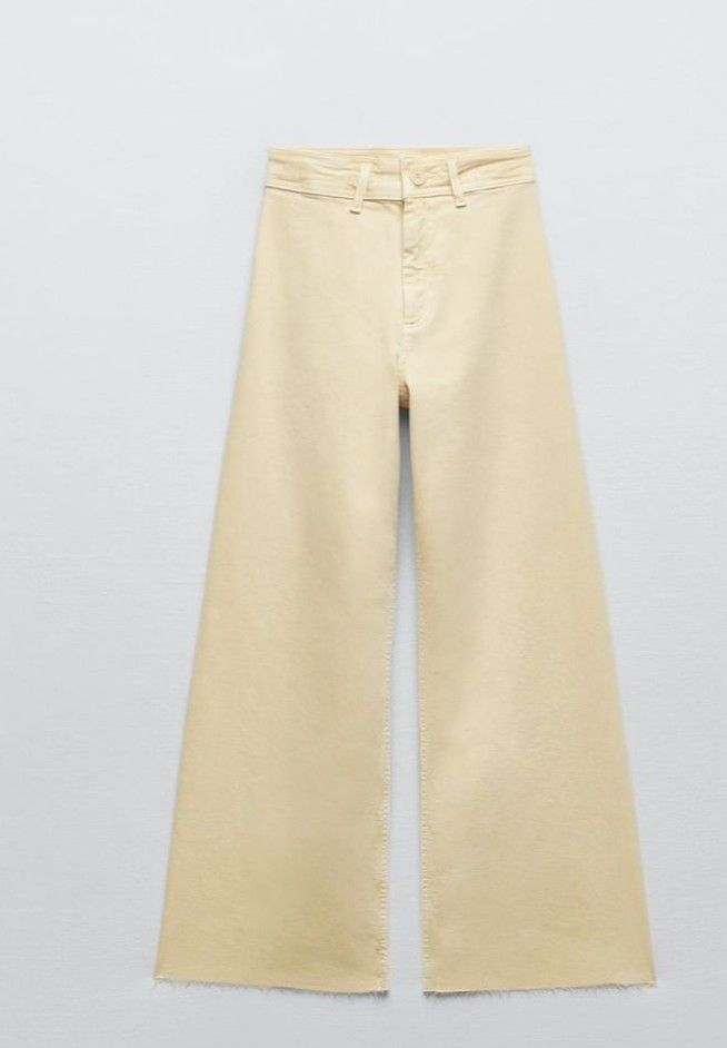 Butter yellow