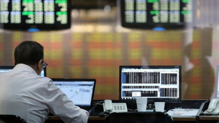 Riesgo país cerca de 700: qué espera el mercado para confiar en el Gobierno