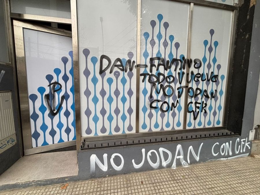 Vandalizaron el estudio de Neura, el streaming de Alejandro Fantino 3