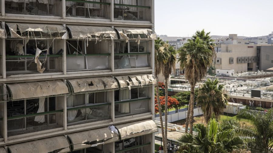 Bombardeo al Hospital Soroka