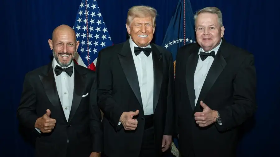 Scatturice, Trump y Bennet