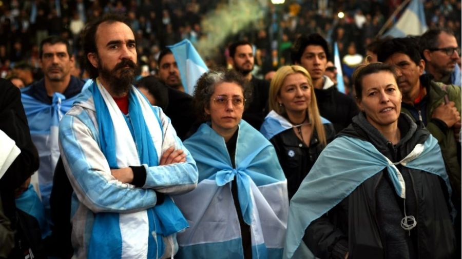 20250620 Banderazo por Cristina Kirchner en Parque Lezama