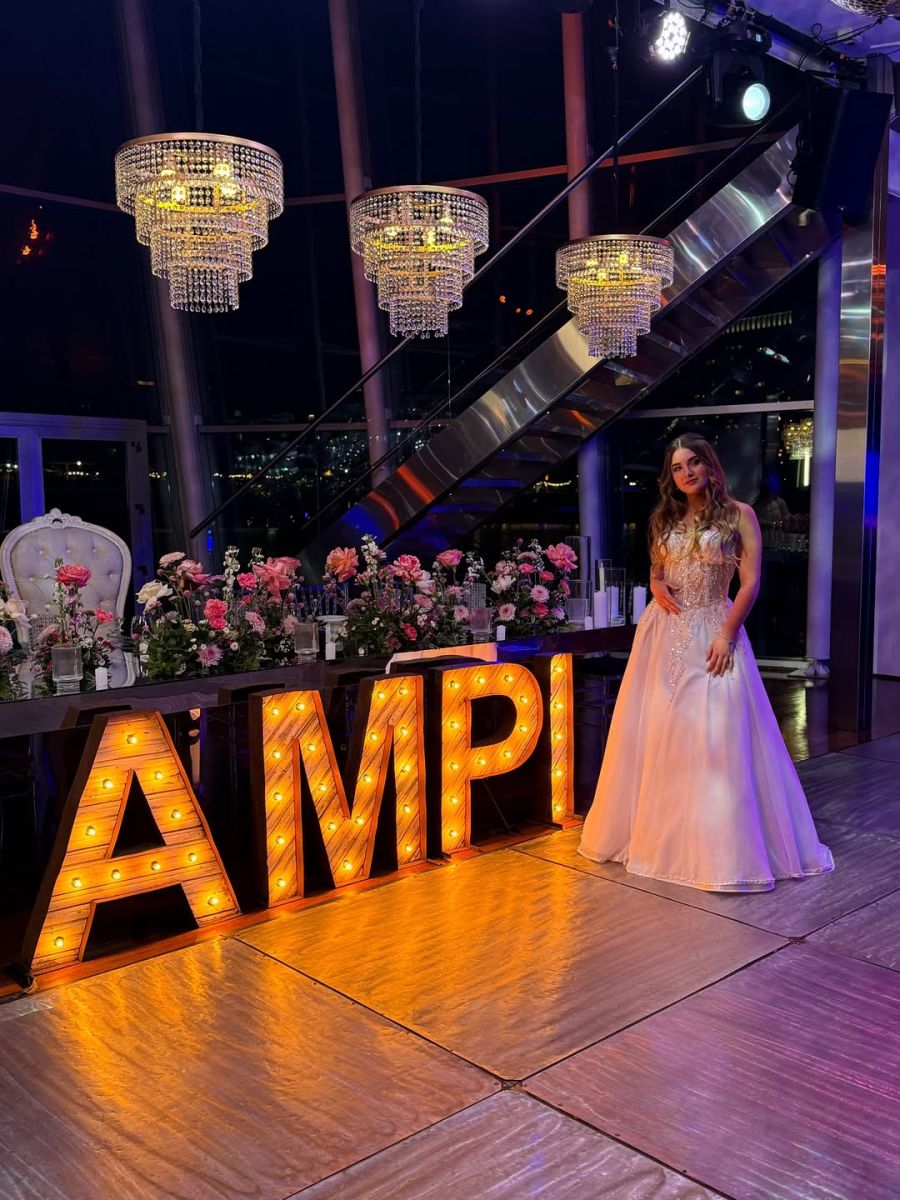Edith Hermida, Amparo Fernández