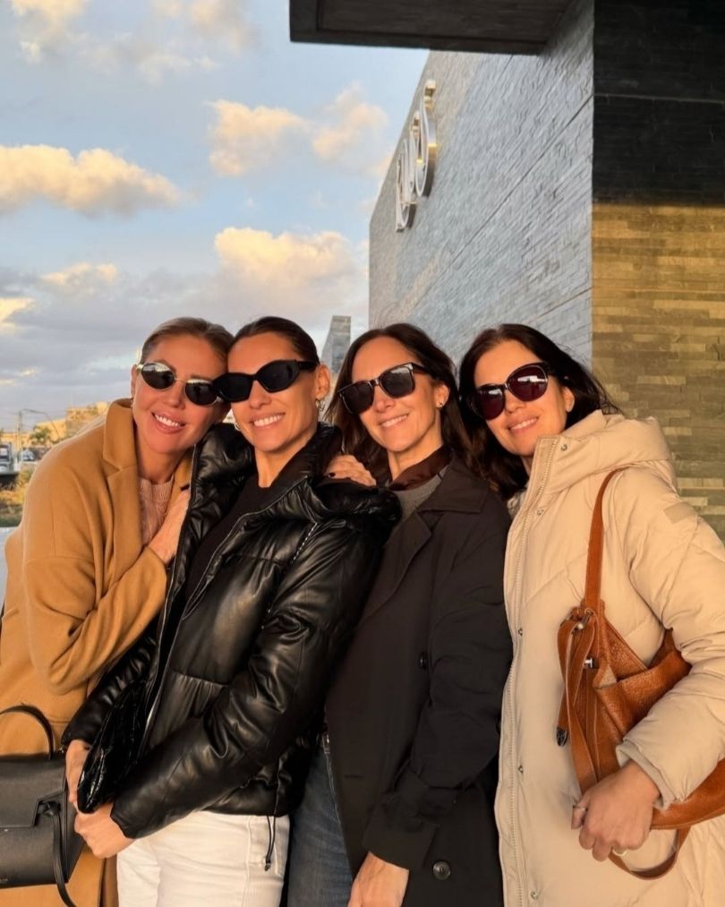Los looks comfy-chic de domingo de Pampita, Nicole Neuman y las Nara