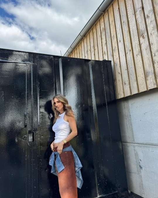 María Vázquez luce el jean wide leg