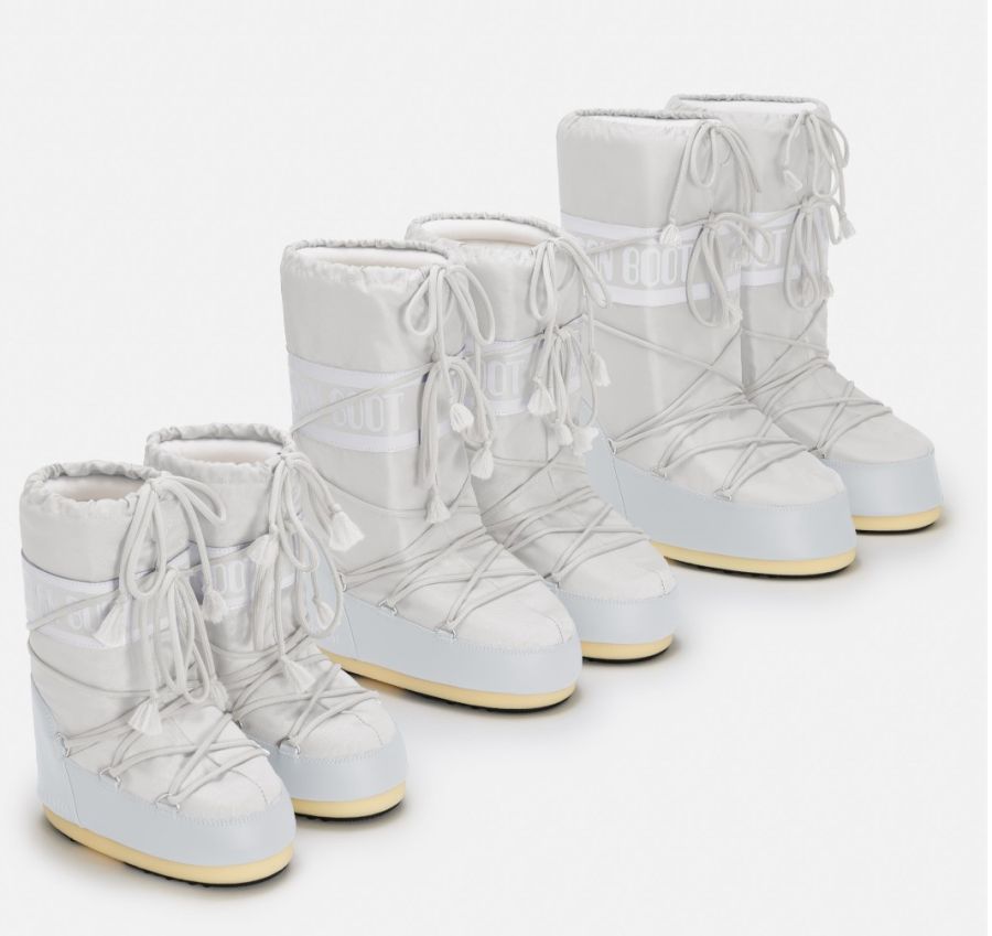 Moon boots