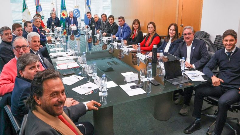 Reunión de gobernadores por fondos