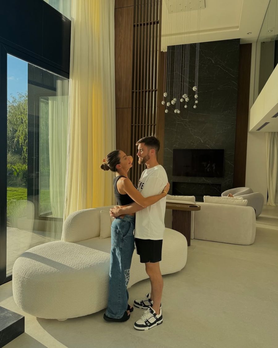 Nicolás Tagliafico y Caro Calvagni