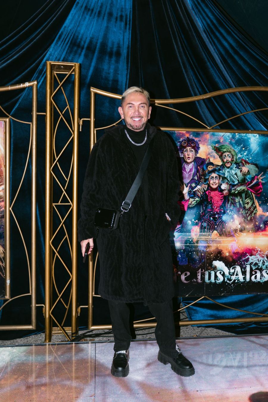 El look de los famosos para una noche de circo / Créditos: Joynix Media