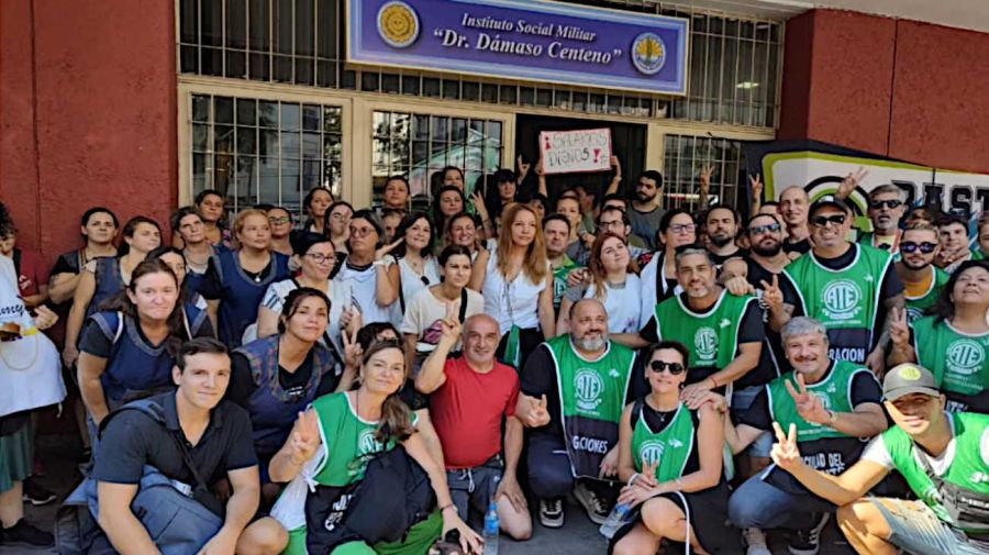 ATE protesta en la puerta del Instituto Damaso Centeno 20250627