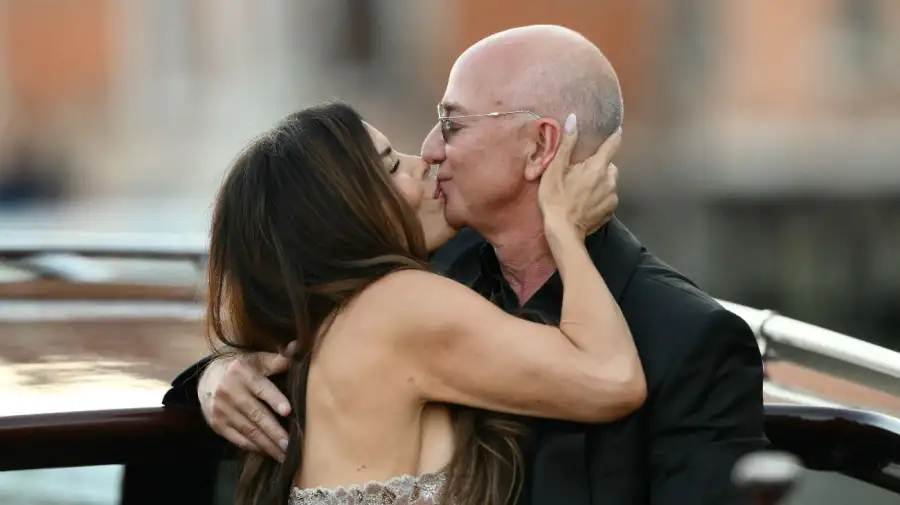 杰夫·贝佐斯(Jeff Bezos)在威尼斯举行的有争议的婚礼