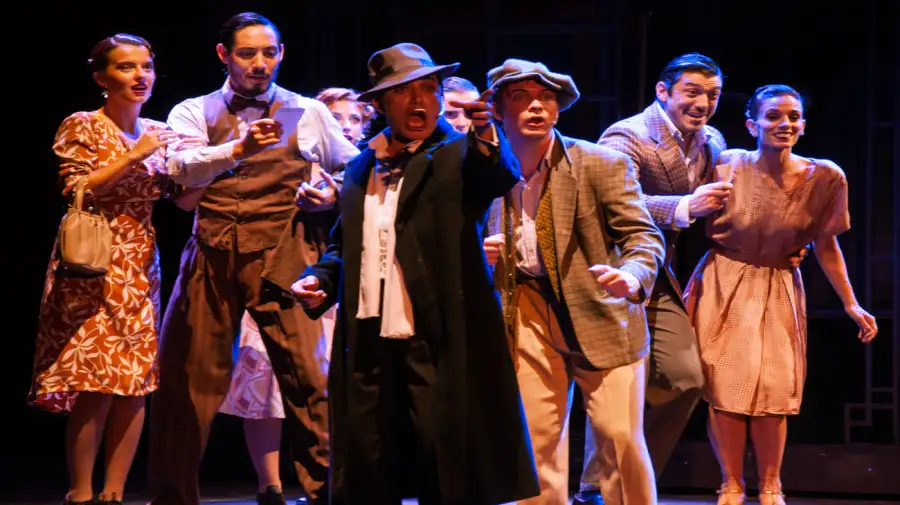 CUANDO-FRANK-CONOCE-A-CARLITOS